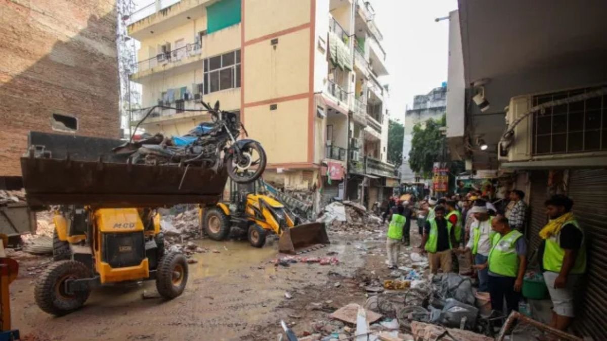 Satya Niketan Building Collapse