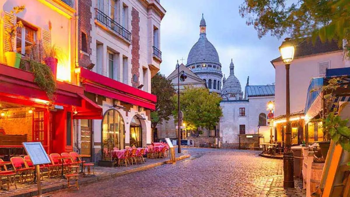 Paris Tourist Place